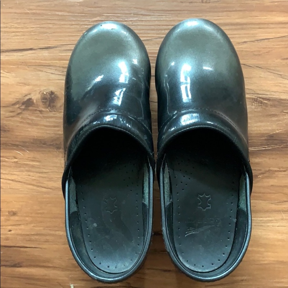 Size 39 Dansko Nursing Shoes